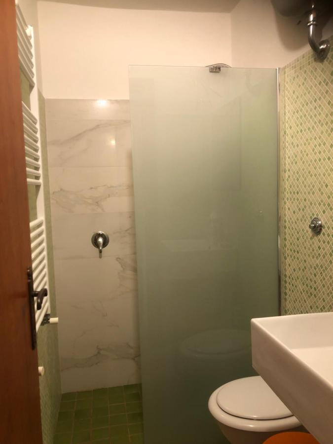 Arenada Private Rooms And Apartment Sud كالياري المظهر الخارجي الصورة