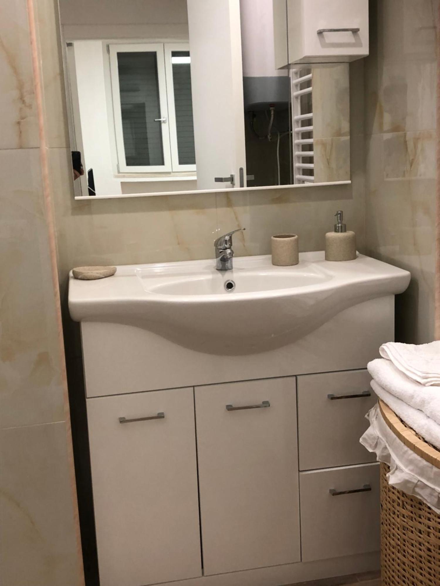 Arenada Private Rooms And Apartment Sud كالياري المظهر الخارجي الصورة