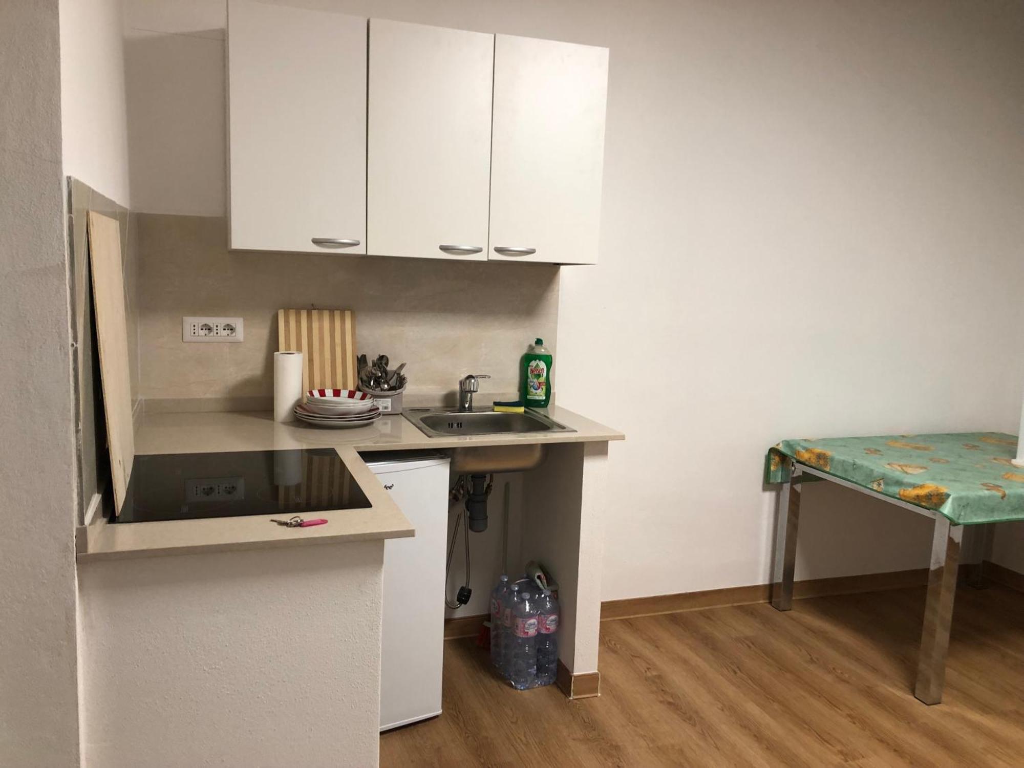 Arenada Private Rooms And Apartment Sud كالياري المظهر الخارجي الصورة